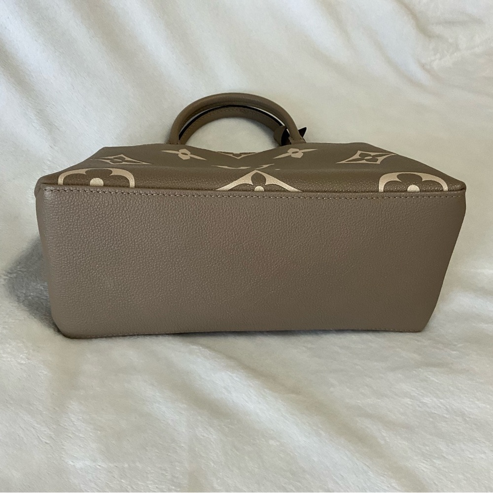 Louis Vuitton Petit Palais Empreinte Leather-the lock is no longer available - Picture 3 of 16